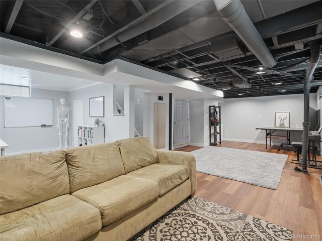 433 Dewey Street, Royal Oak, MI 48067