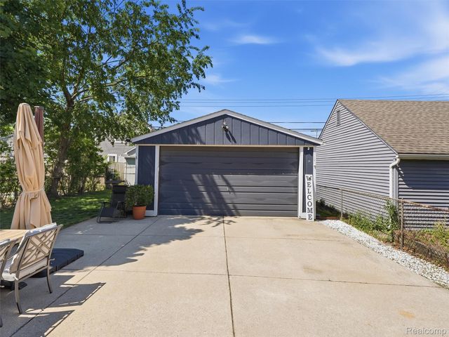 433 Dewey Street, Royal Oak, MI 48067
