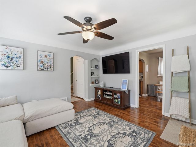 433 Dewey Street, Royal Oak, MI 48067