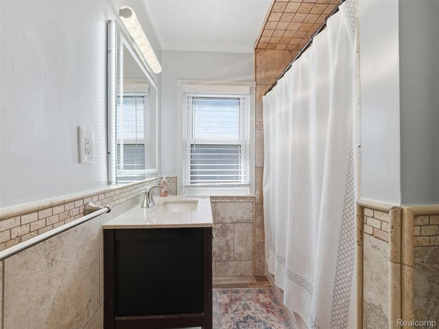 433 Dewey Street, Royal Oak, MI 48067