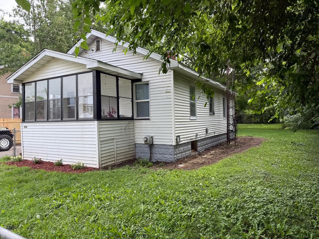1008 Cooper Avenue, Kalamazoo, MI 49048