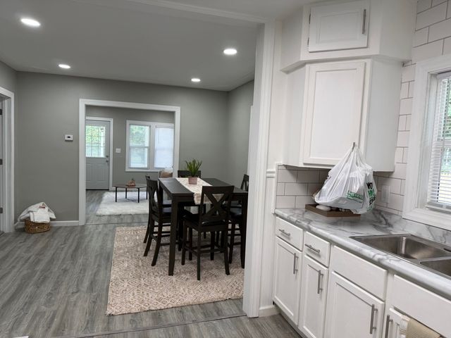 1008 Cooper Avenue, Kalamazoo, MI 49048