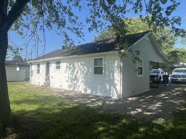 623 Walnut St, Waynesboro, TN 38485