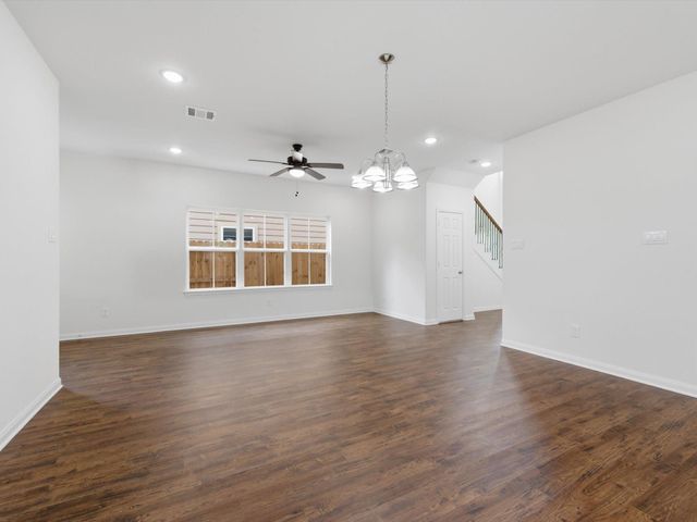 2819 Pine Estate Lane, Houston, TX 77014