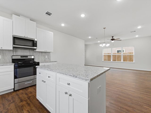 2819 Pine Estate Lane, Houston, TX 77014