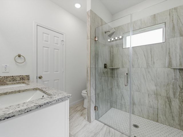 2819 Pine Estate Lane, Houston, TX 77014