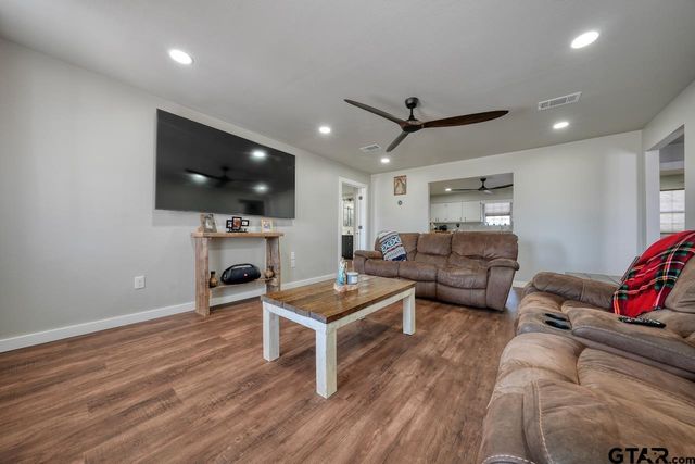 20663 Cr 4129, Lindale, TX 75771