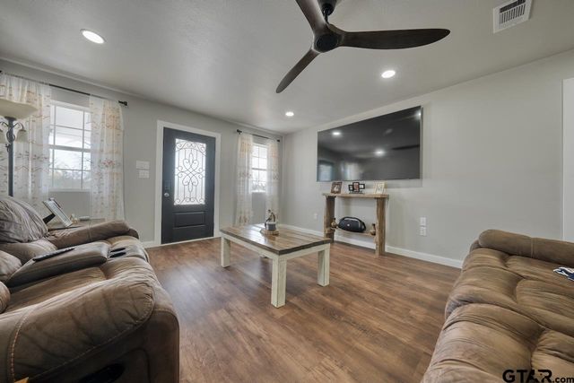 20663 Cr 4129, Lindale, TX 75771