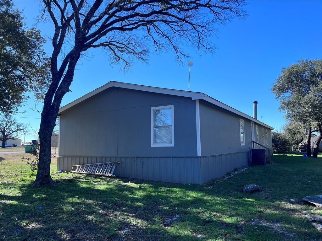 285 Sorrel Court, Stephenville, TX 76401