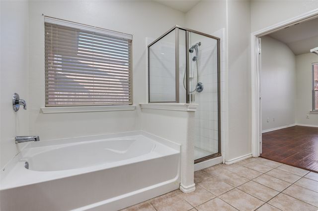 1922 High Meadow Street, Glenn Heights, TX 75154