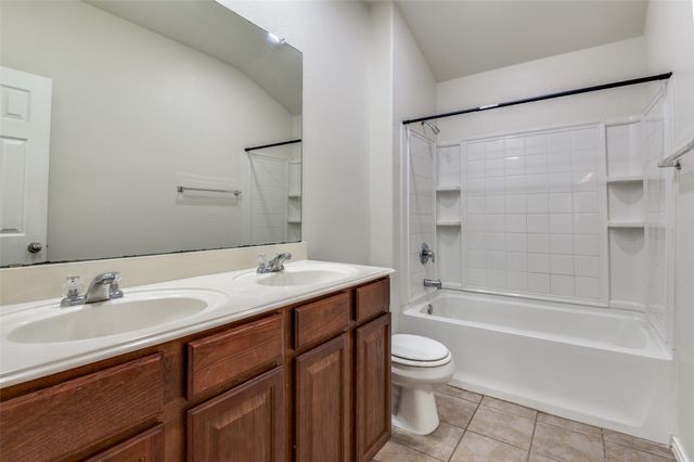 1922 High Meadow Street, Glenn Heights, TX 75154