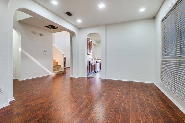 1922 High Meadow Street, Glenn Heights, TX 75154