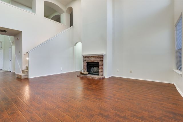 1922 High Meadow Street, Glenn Heights, TX 75154