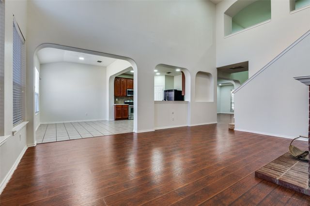 1922 High Meadow Street, Glenn Heights, TX 75154