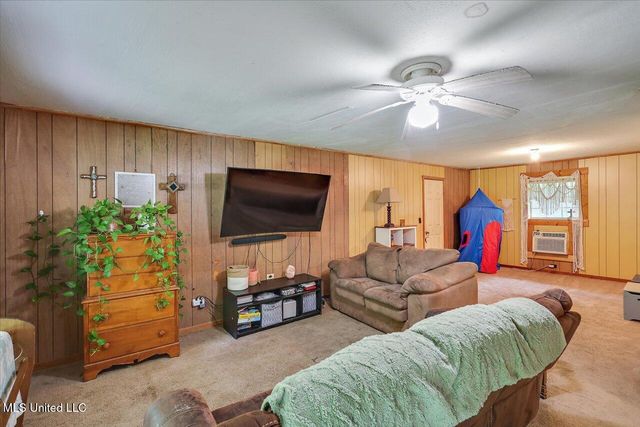 3515 Johnson Line Road, Bolton, MS 39041