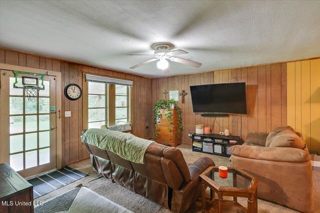 3515 Johnson Line Road, Bolton, MS 39041
