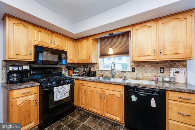 1326 FREDRICK BLVD, Reading, PA 19605