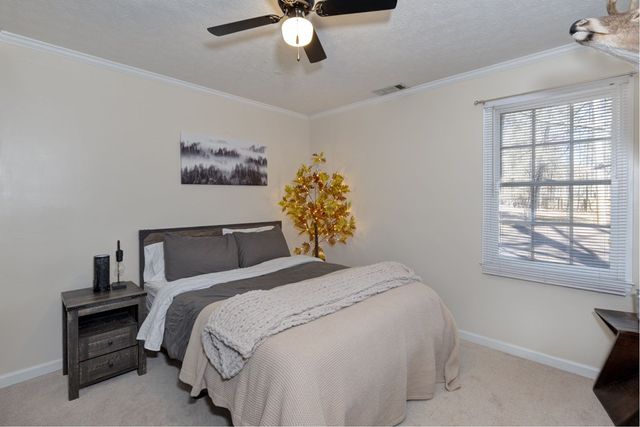 108 W Indian Bluff Drive, Lagrange, GA 30240