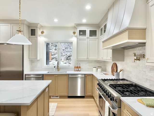 4545 S ABINADI RD, Salt Lake City, UT 84124