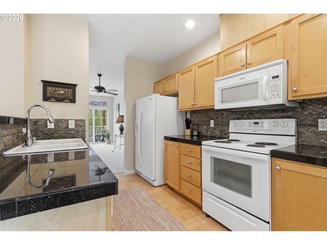 1847 Ne 102ND Ave, Hillsboro, OR 97006