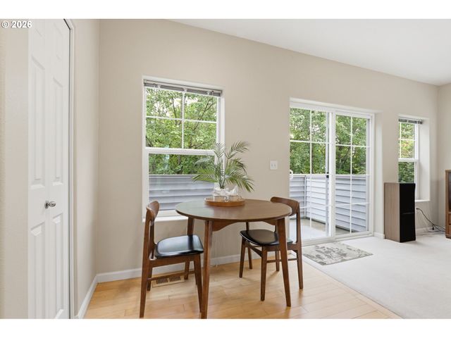 1847 Ne 102ND Ave, Hillsboro, OR 97006