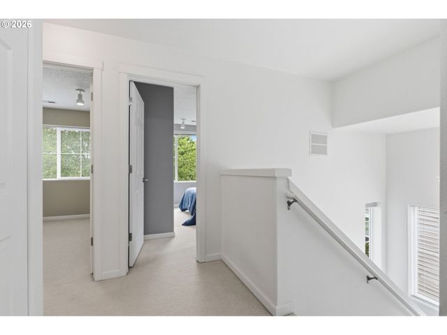 1847 Ne 102ND Ave, Hillsboro, OR 97006