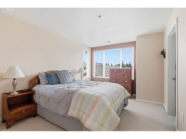 1847 Ne 102ND Ave, Hillsboro, OR 97006
