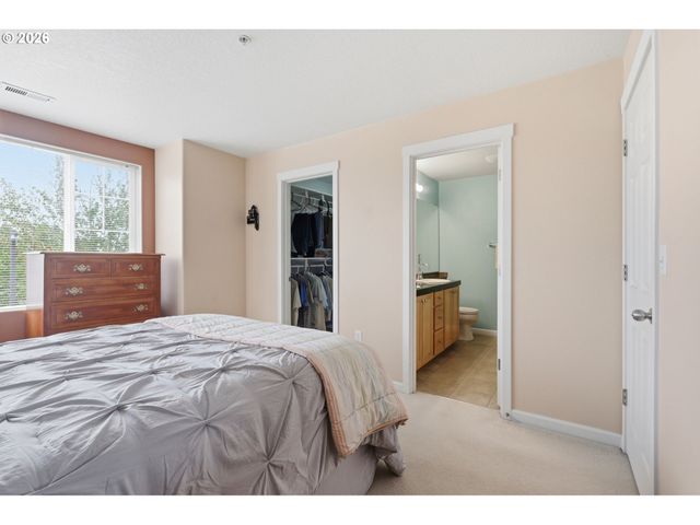 1847 Ne 102ND Ave, Hillsboro, OR 97006