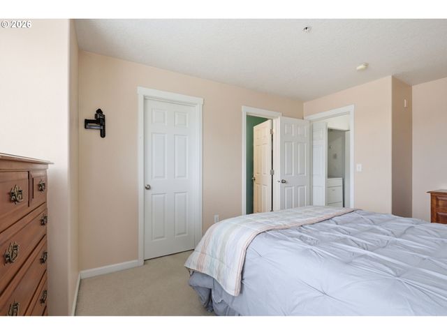 1847 Ne 102ND Ave, Hillsboro, OR 97006