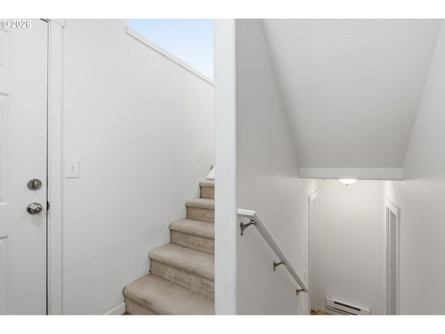 1847 Ne 102ND Ave, Hillsboro, OR 97006