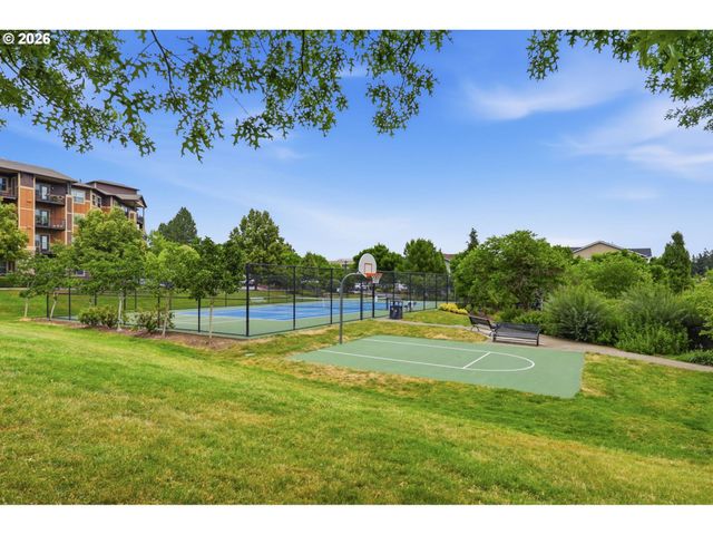 1847 Ne 102ND Ave, Hillsboro, OR 97006