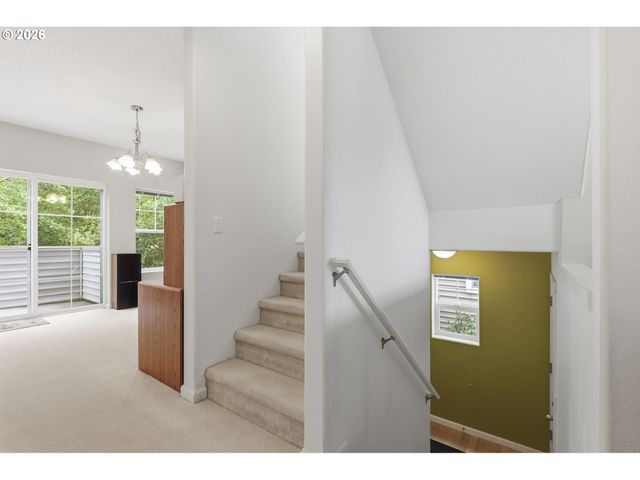 1847 Ne 102ND Ave, Hillsboro, OR 97006