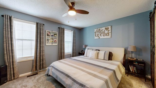 1304 Winding Way Dr, White House, TN 37188