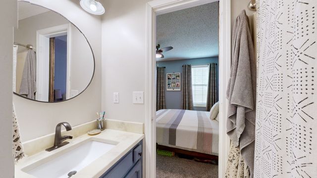 1304 Winding Way Dr, White House, TN 37188