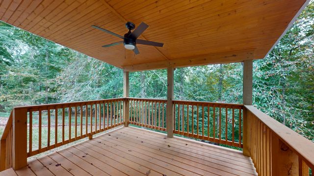 1304 Winding Way Dr, White House, TN 37188