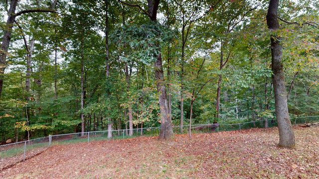 1304 Winding Way Dr, White House, TN 37188