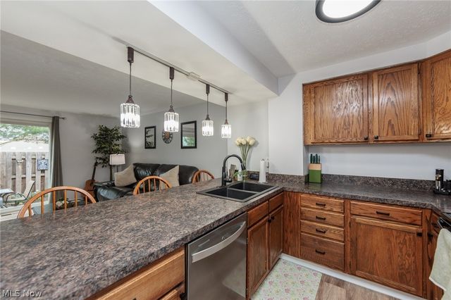 4757 Ledgewood Drive 9-D, Medina, OH 44256