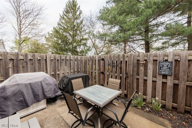 4757 Ledgewood Drive 9-D, Medina, OH 44256