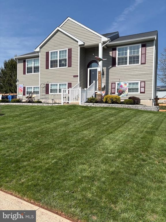 112 BAUMGARDNER AVE, Taneytown, MD 21787