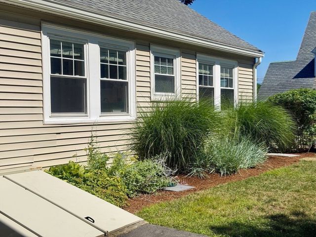 82 Main Street, Rockport, MA 01966