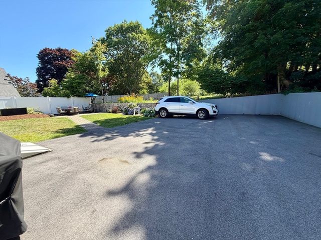 82 Main Street, Rockport, MA 01966