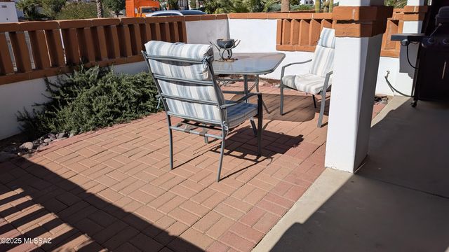 189 S Paseo Pena Apt B, Green Valley, AZ 85614