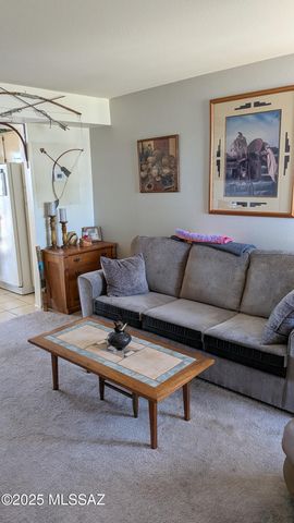 189 S Paseo Pena Apt B, Green Valley, AZ 85614