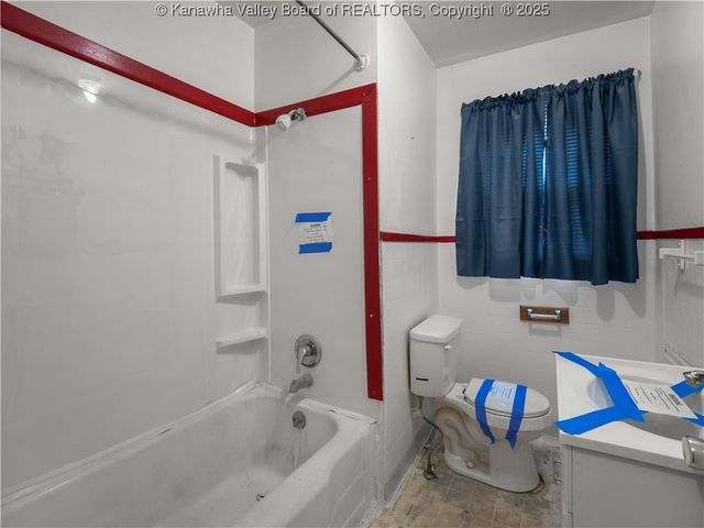 2039 Benedict Circle, St Albans, WV 25177