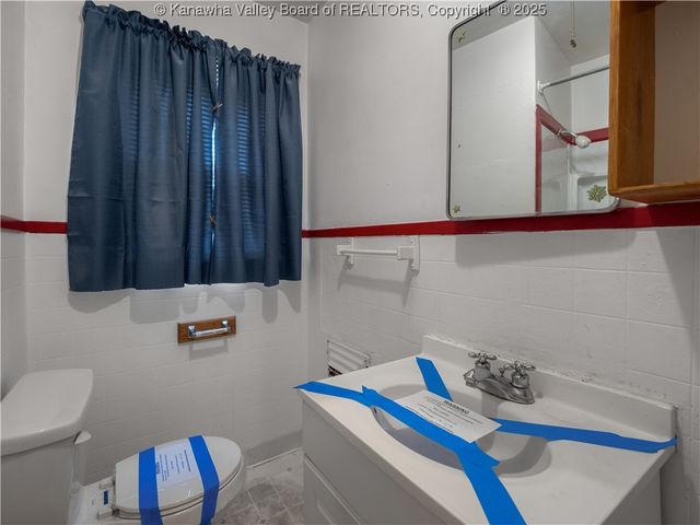 2039 Benedict Circle, St Albans, WV 25177