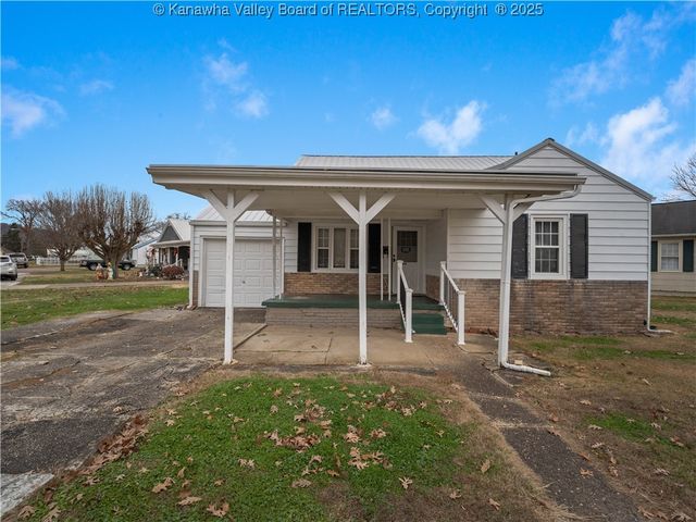 2039 Benedict Circle, St Albans, WV 25177