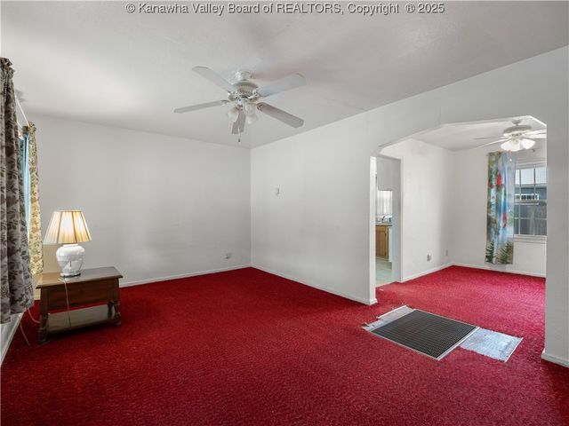 2039 Benedict Circle, St Albans, WV 25177