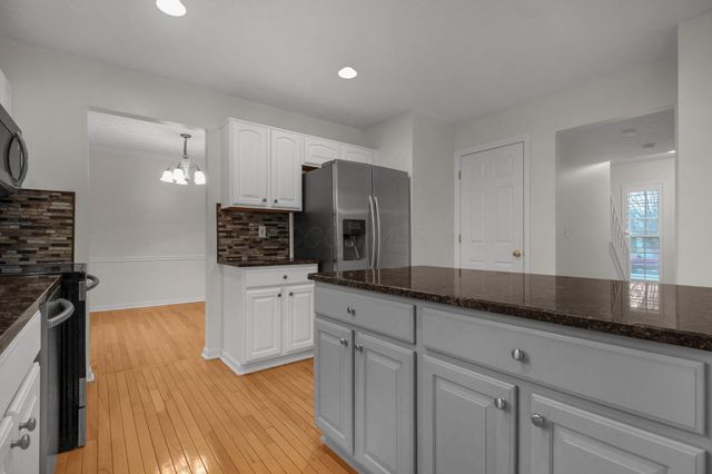 2230 Seton Drive, Lewis Center, OH 43035