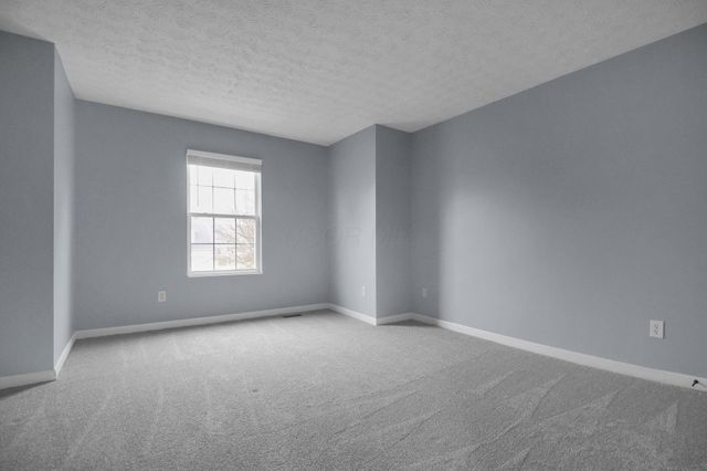 2230 Seton Drive, Lewis Center, OH 43035