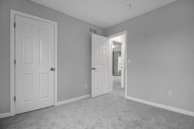 2230 Seton Drive, Lewis Center, OH 43035